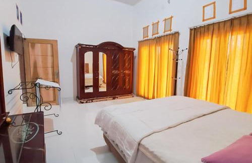 Mogolaing Hotel | RedDoorz at Family Syariah Homestay kotamobagu