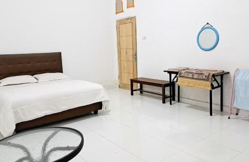 Mogolaing Hotel | RedDoorz at Family Syariah Homestay kotamobagu