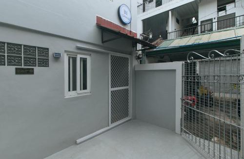 Santa Mesa Hotel | RedDoorz at Qhouzz near PUP