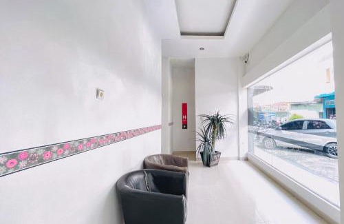 Medan Hotel | RedDoorz at STM Suite Medan Amplas
