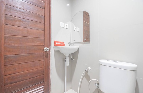 Kualakapuas Hotel | RedDoorz @ Jalan Cilik Riwut Kapuas