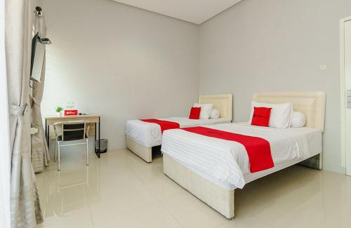 Palembang Hotel | RedDoorz @ Jalan Demang Lebar Raya Palembang