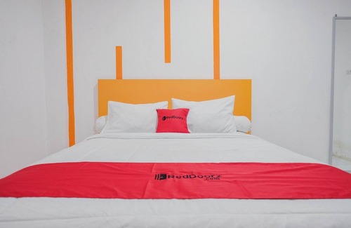 Sukarami Hotel | RedDoorz @ Jalan Sukabangun 2 Palembang