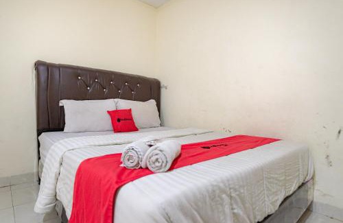 Medan Hotel | RedDoorz @ Medan Johor 2