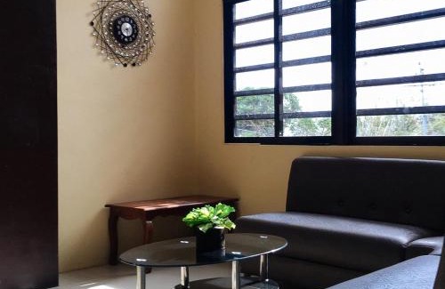 Canloan City Hotel | RedDoorz @ Mountain Citi Tourist Inn Canlaon