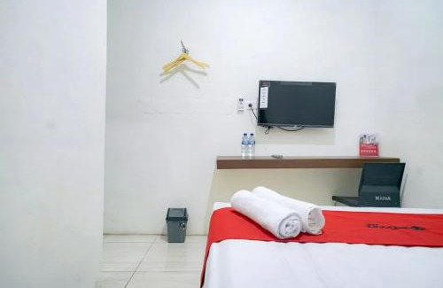 Belawan Hotel | RedDoorz near Ekowisata Mangrove Belawan Medan