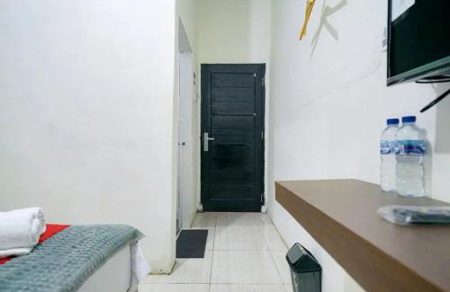 Belawan Hotel | RedDoorz near Ekowisata Mangrove Belawan Medan