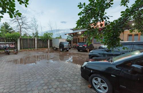 Kalimantan Hotel | RedDoorz near GOR Parenggean