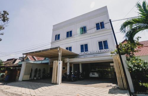 Medan House | RedDoorz near Hermes Place Polonia Medan