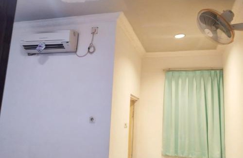 Palembang Hotel | RedDoorz near Living Plaza Palembang