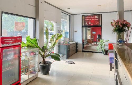 Banjarmasin Hotel | RedDoorz near Mitra Plaza Kota Banjarmasin