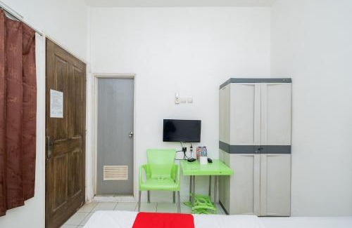 Pondok Aren House | RedDoorz near STAN