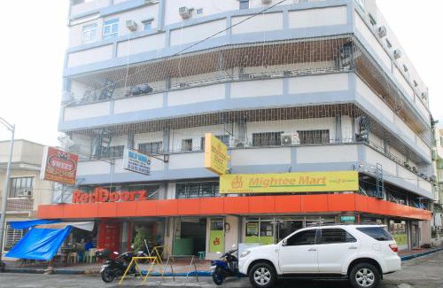 Quiapo Hotel | RedDoorz @ P Florentino Street Sampaloc Manila