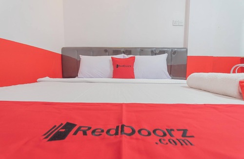 Tanjung Uncang Hotel | RedDoorz @ Pasar Melayu Sagulung Batam