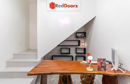 Medan House | RedDoorz Plus At Mitrotel Medan