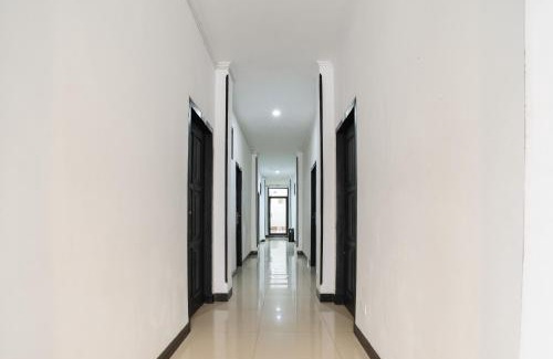 Bandar Lampung Hotel | RedDoorz Plus @ Jalan Raden Intan Lampung