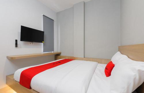 Rajabasa Hotel | RedDoorz Plus @ Kedaton Lampung