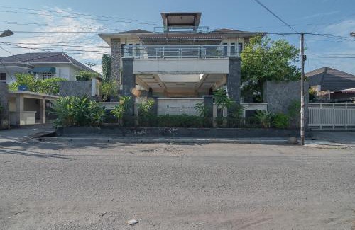 Medan House | RedDoorz Plus near Cambridge City Square 2 Medan
