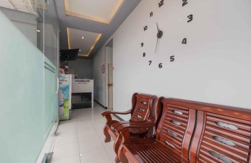 Medan House | RedDoorz Plus near Millenium ICT Centre Medan 2