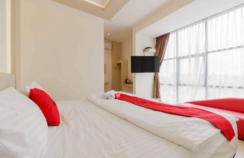 Medan House | RedDoorz Plus near Millenium ICT Centre Medan 2