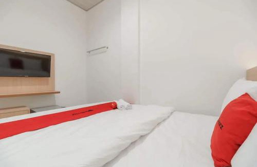Palembang Hotel | RedDoorz Plus near RS RK Charitas 2 Palembang