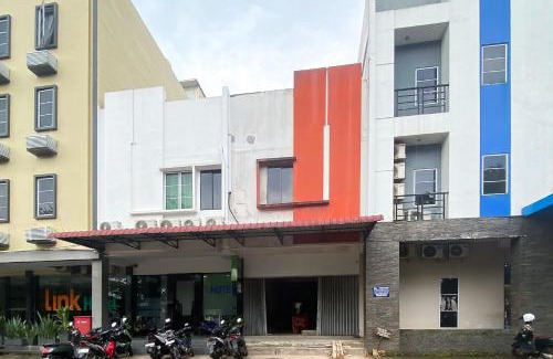 Tanjung Uncang Hotel | RedDoorz Plus Near SP Plaza Batu Aji Batam