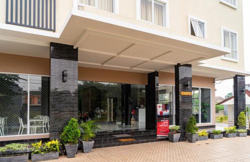 Serpong House | RedDoorz Plus near Teras Kota 3