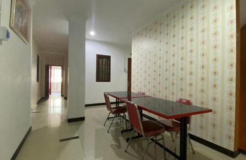 Rawamangun Hotel | RedDoorz Plus @ Rawamangun