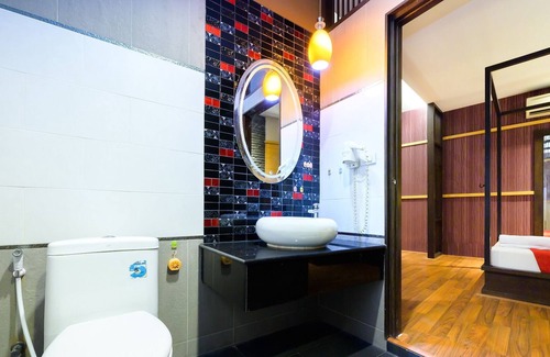Bang Kra So Hotel | RedDoorz Plus Ruen Rattana Resort
