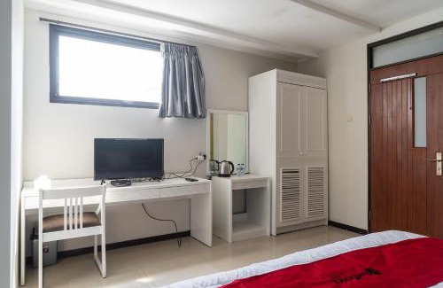Old Jakarta House | RedDoorz Plus @ Sawah Besar