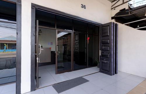 Medan Hotel | RedDoorz @ Simpang Pemda Medan