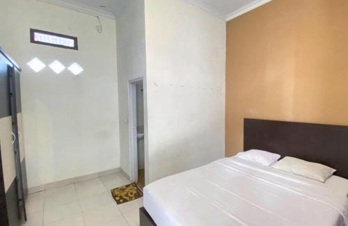 Pekanbaru Hotel | RedDoorz Syariah @ Jalan Jendral Sudirman Pekanbaru