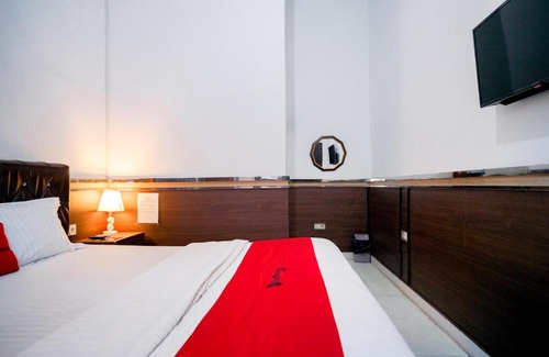 Rajabasa Hotel | RedDoorz Syariah near Unila