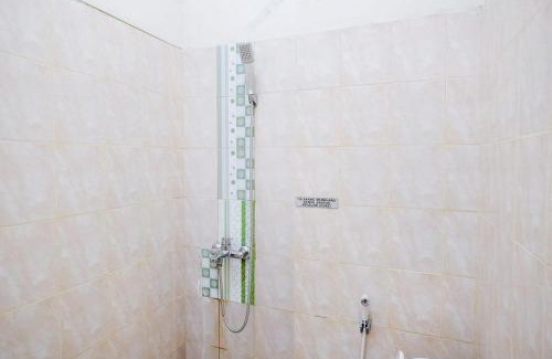Bandar Lampung Hotel | RedDoorz Syariah near Gatot Subroto Lampung 4