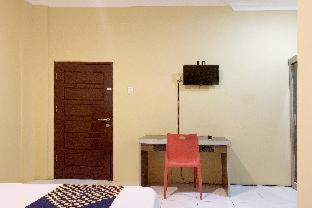 Bukittinggi Hotel | RedDoorz Syariah near Jam Gadang Bukittinggi 2