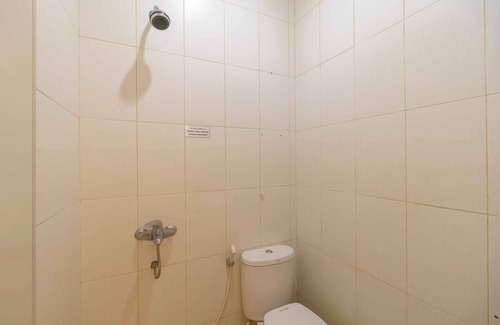 Bukittinggi Hotel | RedDoorz Syariah near Jam Gadang Bukittinggi 2