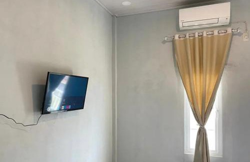 Pandan Hotel | RedDoorz Syariah near Kantor Bupati Pantai Pandan Sibolga