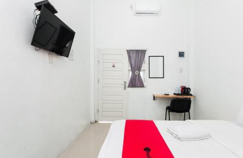 Banda Aceh Hotel | RedDoorz Syariah near RSUD Zainoel Abidin Banda Aceh