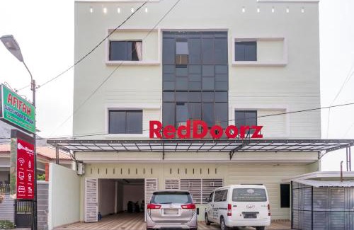 Medan House | RedDoorz Syariah near Stadion Teladan Medan