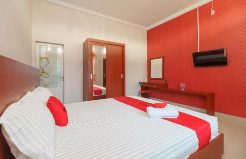 Medan Hotel | RedDoorz Syariah near UISU Medan