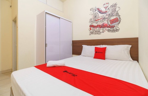 Tanjung Duren Utara Hotel | RedDoorz @ Tanjung Duren