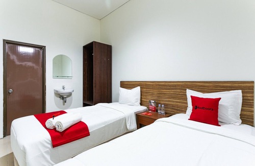 Solo City Centre Hotel | RedDoorz @ Urip Sumoharjo Solo