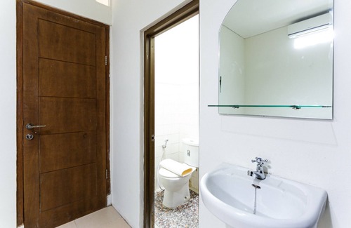 Solo City Centre Hotel | RedDoorz @ Urip Sumoharjo Solo