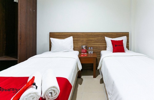 Solo City Centre Hotel | RedDoorz @ Urip Sumoharjo Solo
