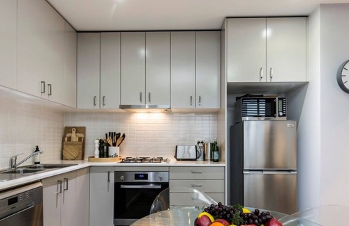 Redfern Apartment | Redfern One Bedroom Apartment with Views