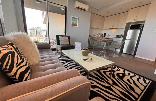 Redfern Apartment | Redfern One Bedroom Apartment with Views