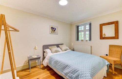 Redhill Apartment | Redhill town centre apartment by Livingo