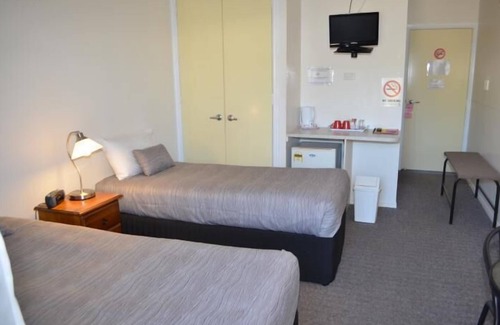 Redland Bay Hotel | Redland Bay Motel