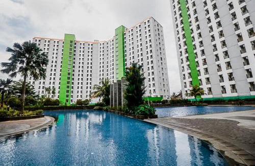 South Tangerang Hotel | RedLiving Apartemen Green Lake View Ciputat - Juragan Rooms Tower B with Fast Wifi