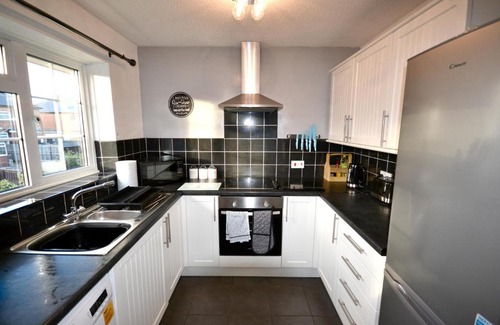 Darlington Apartment | Redmire - 2 bed 1st floor flat overlooking green